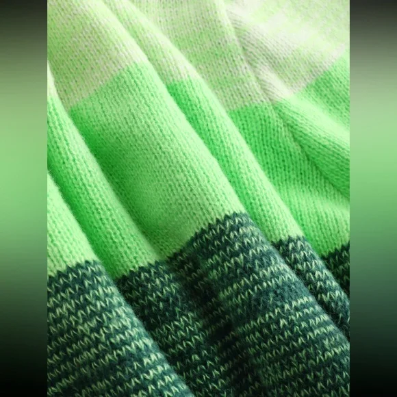 (SOLD) Green Striped Knitted Sweater - Picture 4 of 7